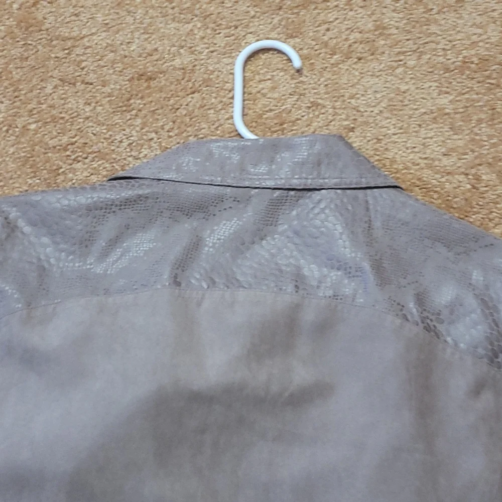 Jacket - Picture 5 of 7